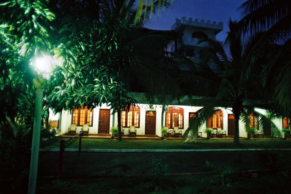 Hotel Lagoon Paradise Negombo Quarto foto